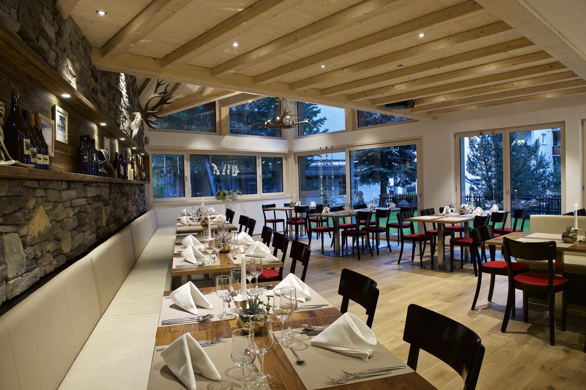 Jaegerhof Serviced Apartements เซอร์แมท ภายนอก รูปภาพ