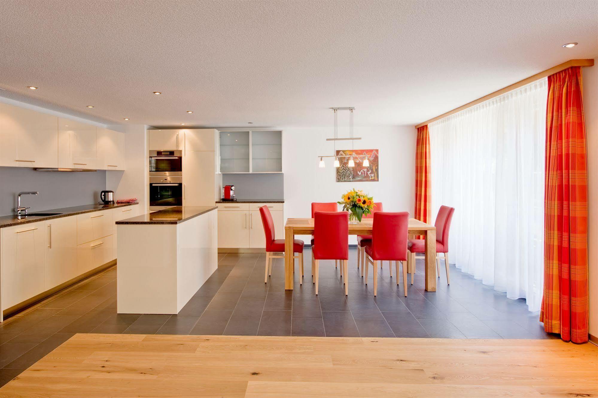 Jaegerhof Serviced Apartements เซอร์แมท ภายนอก รูปภาพ