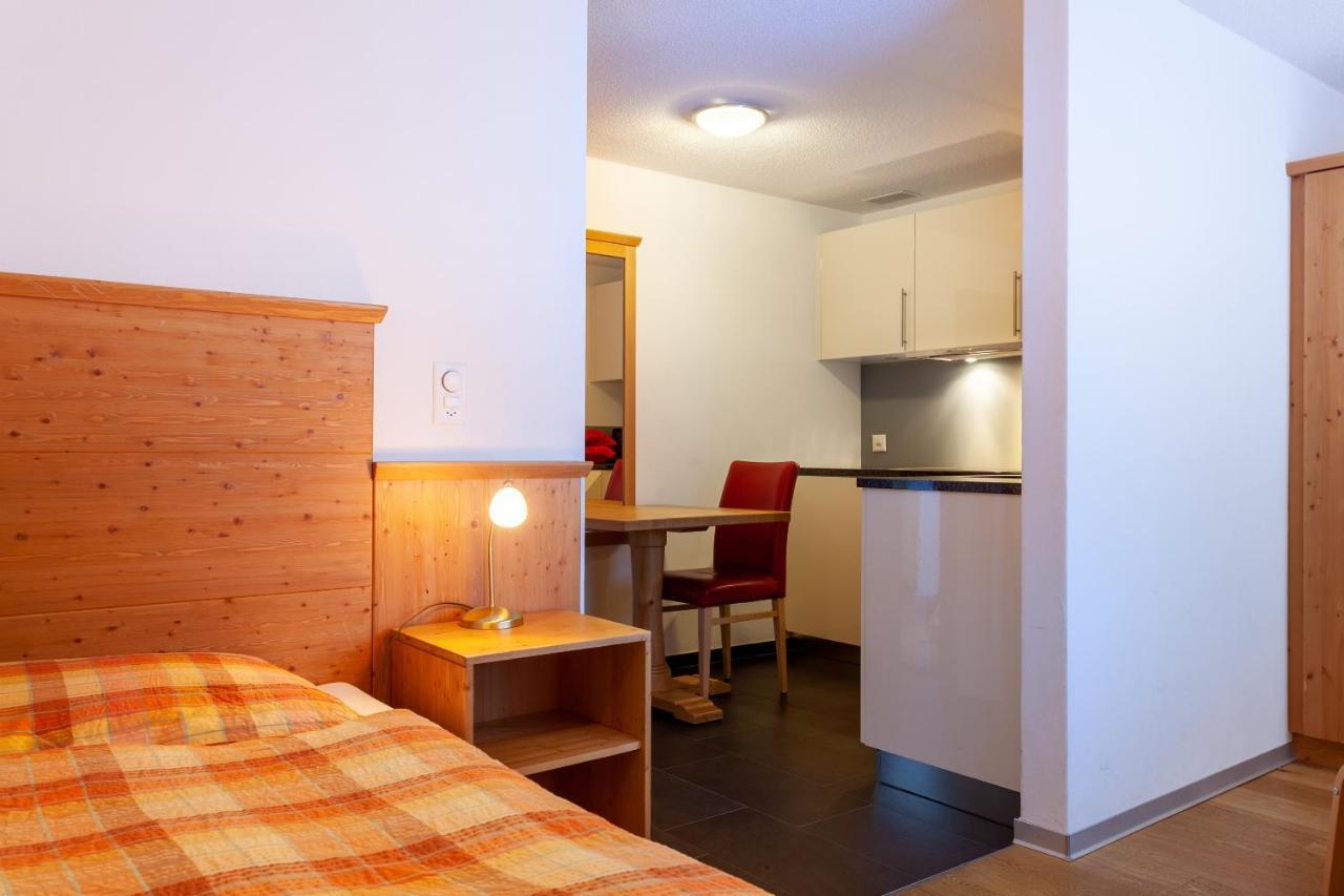 Jaegerhof Serviced Apartements เซอร์แมท ภายนอก รูปภาพ